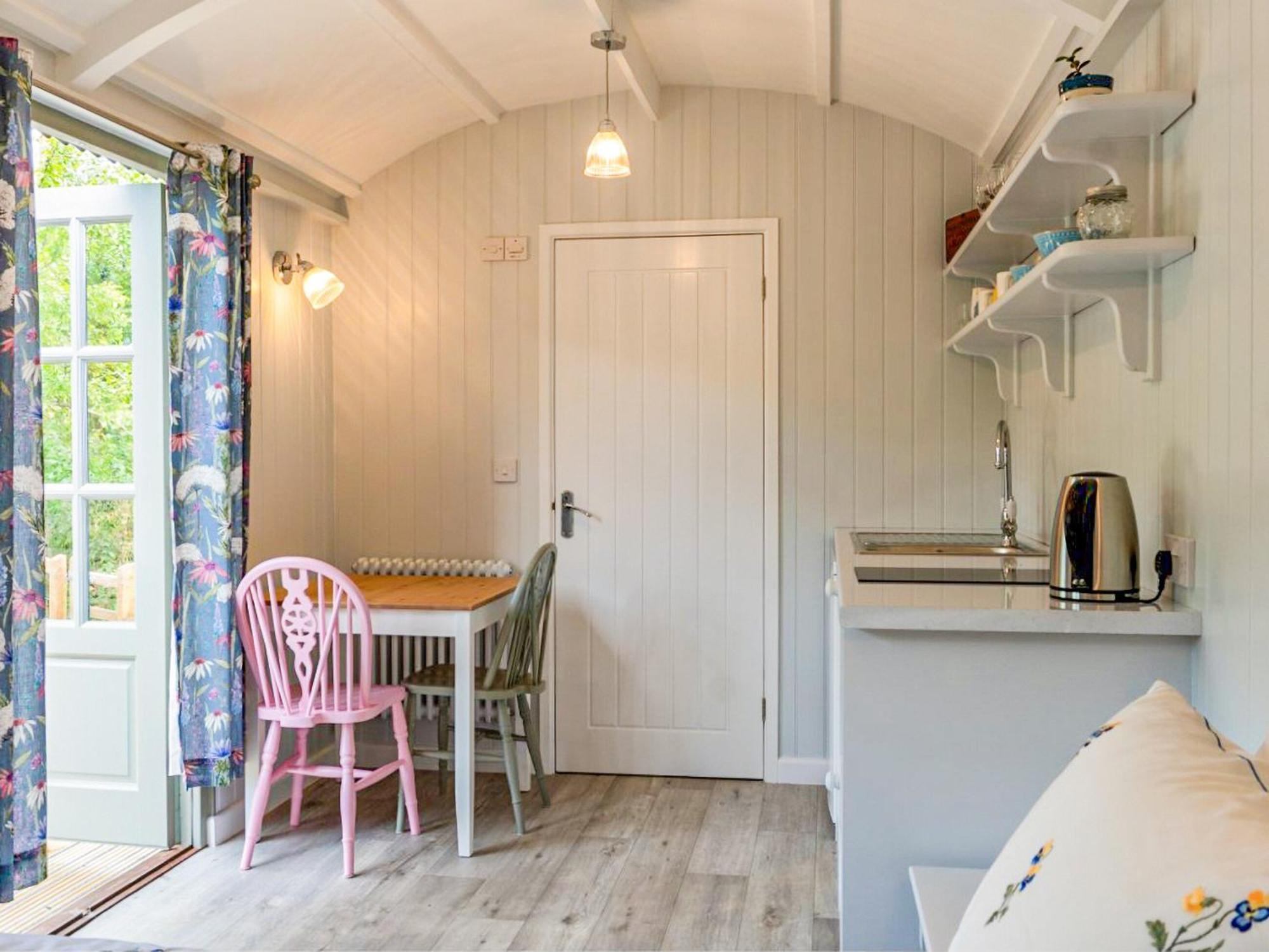 Fig Tree Shepherds Hut Bridport Bagian luar foto
